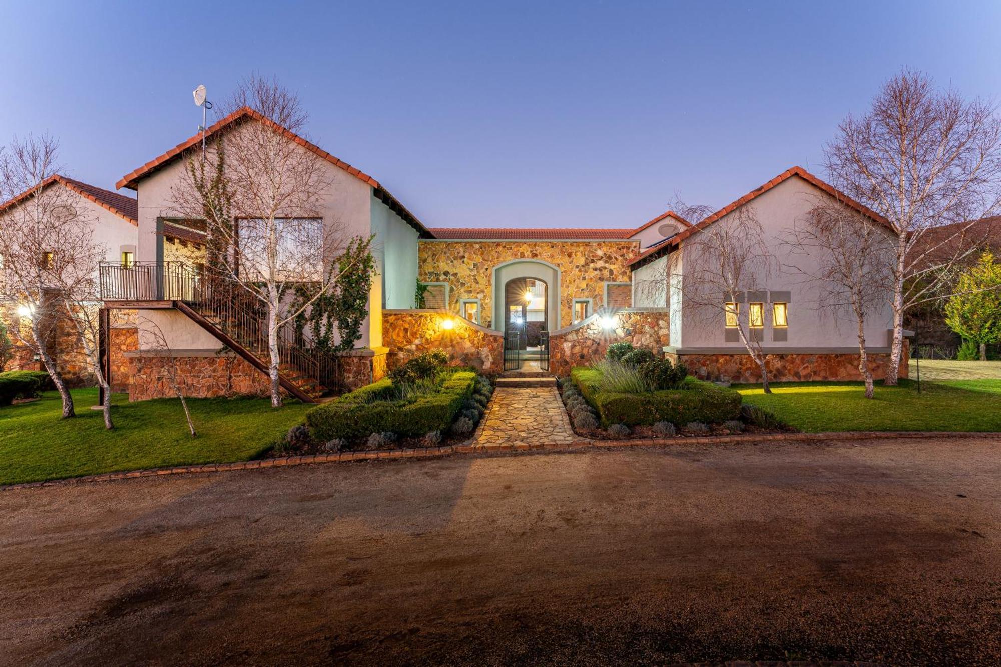 Mount High Luxury Country Estate Villa Lydenburg Buitenkant foto